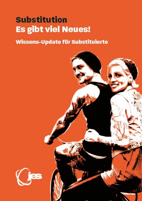 Oranger Hintergrund, Mann auf Fahrrad, Frau auf Gepäckträger sitzend, Titel "Substitution: Es gibt viel Neues! Wissens-Update für Substitutierte"